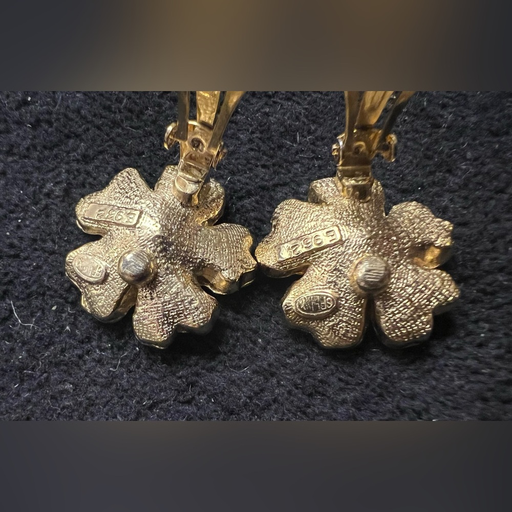 Vintage Pearl and Pave Diamond Costume Flower Earrings - Signed Sphinx - Picture 3 of 6